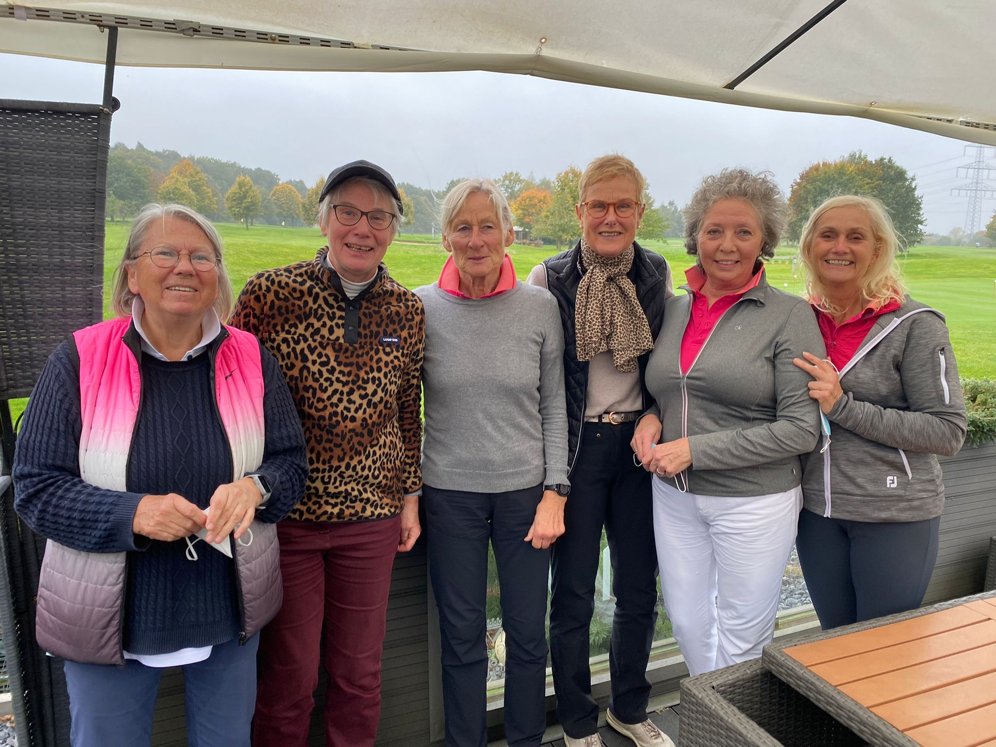 v.l.n.r.: Rita Rose, Annemarie Mathias, Uschi Derterding, Ute Hartmann, Rose Holmes und Britta Schlesner (leider nicht auf dem Bild Annette Gudat)