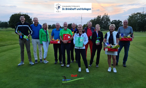 Foto (v.l.n.r.): Patrick Schneider, die Sponsoren Dr. Herbert & Martina Brinkhoff, Willi Deke, Jürgen Hahn, Dr. Siegfried Rosenau, Claudia Dunisch, Jörg Ulrich, Tina Fricke, Marion Cordes, Andreas Melzer Nicht im Bild Helmut Flintzak & Hinnerk Flügge Foto: Alisa Lemke